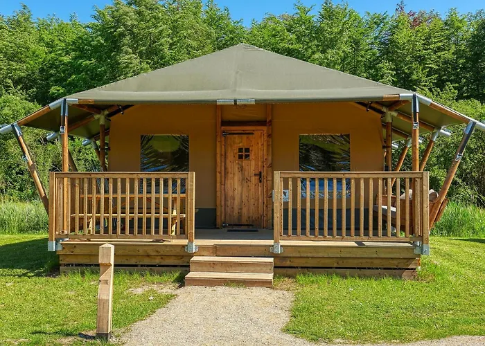 Glamping Lodge With Eco-Wellness